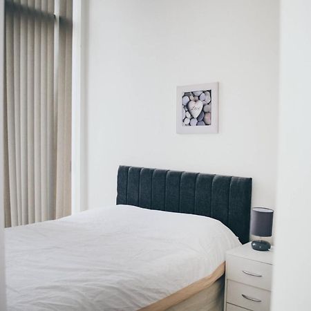 Penthouse In Liverpool City Centre - Free Parking - Balcony - By Happy Days Dış mekan fotoğraf